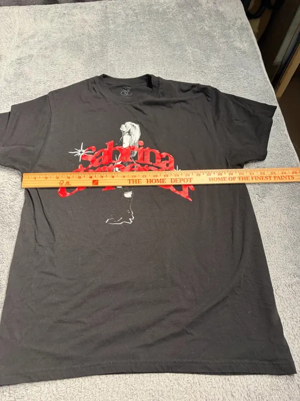Sabrina carpenter Graphic Tee black red XL - Image 5