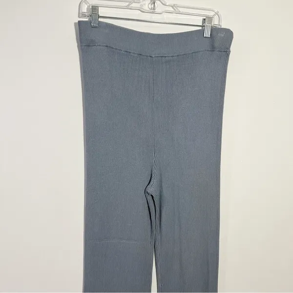 NWOT Abercrombie & Fitch Ribbed‎ Kick Flare High Rise Sweater Pant Blue Large - Image 2