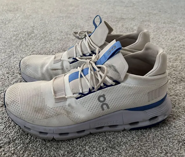 On Cloud Running Shoes - Image 3