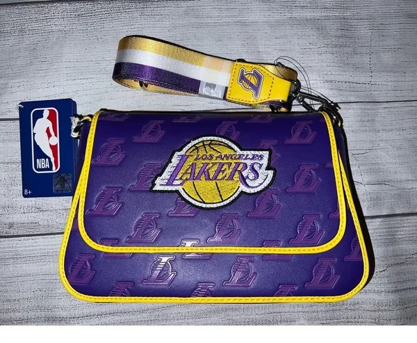 NBA Los Angeles Lakers Logo Crossbody Bag - Image 8