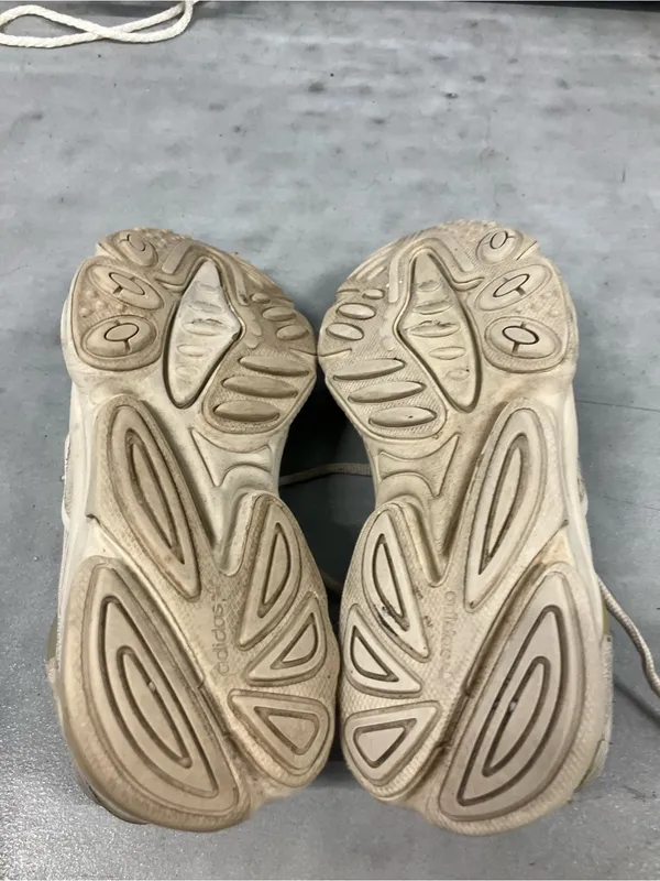 Adidas Originals-Ozweego Taupe Sneakers - Image 7