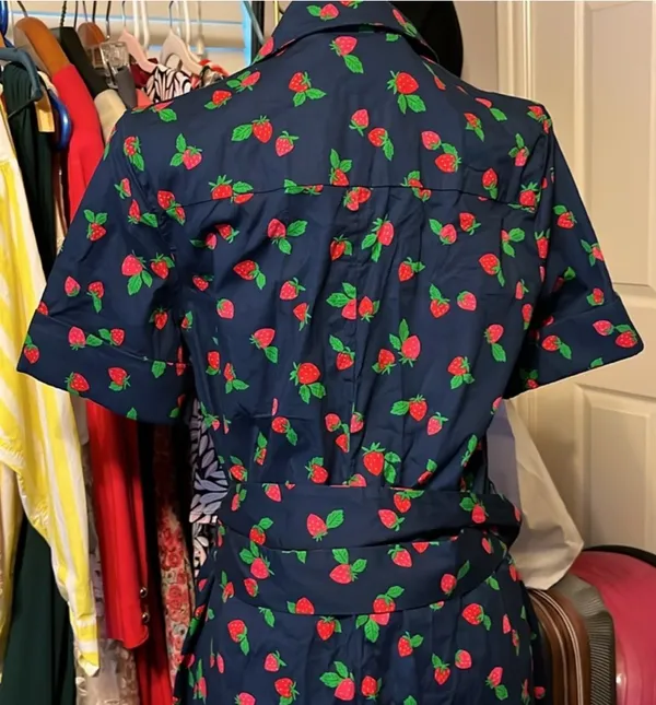 Kate Spade Shirt Dress strawberry - Image 3