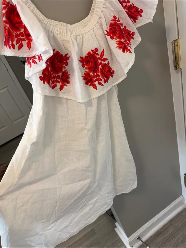 Umgee Off-The-Shoulder Boho Dress with Red Floral Embroidery & Pockets (Sz Large - Image 4