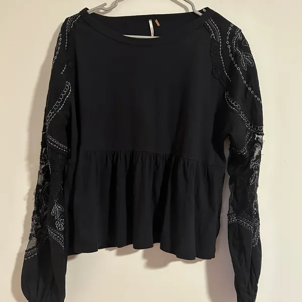 Free People embellished penny black long sleeve sheer sleeve detail top tee - Image 6