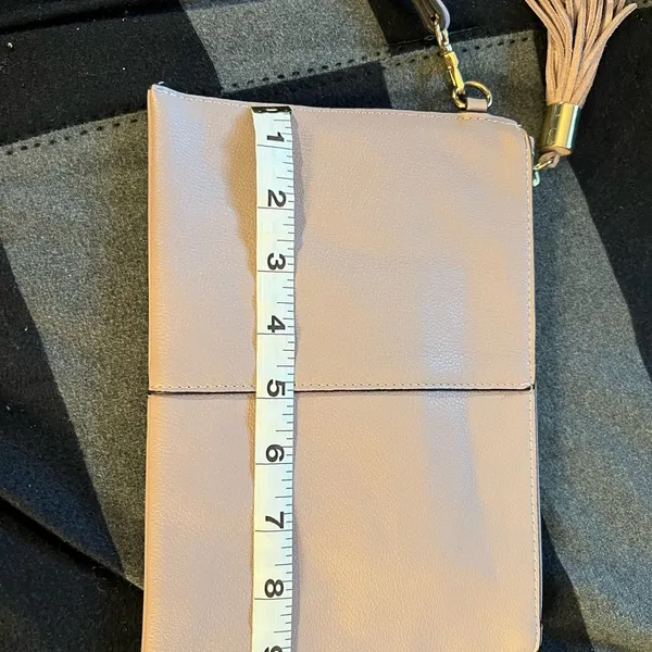 INC wristlet-light pink - Image 3