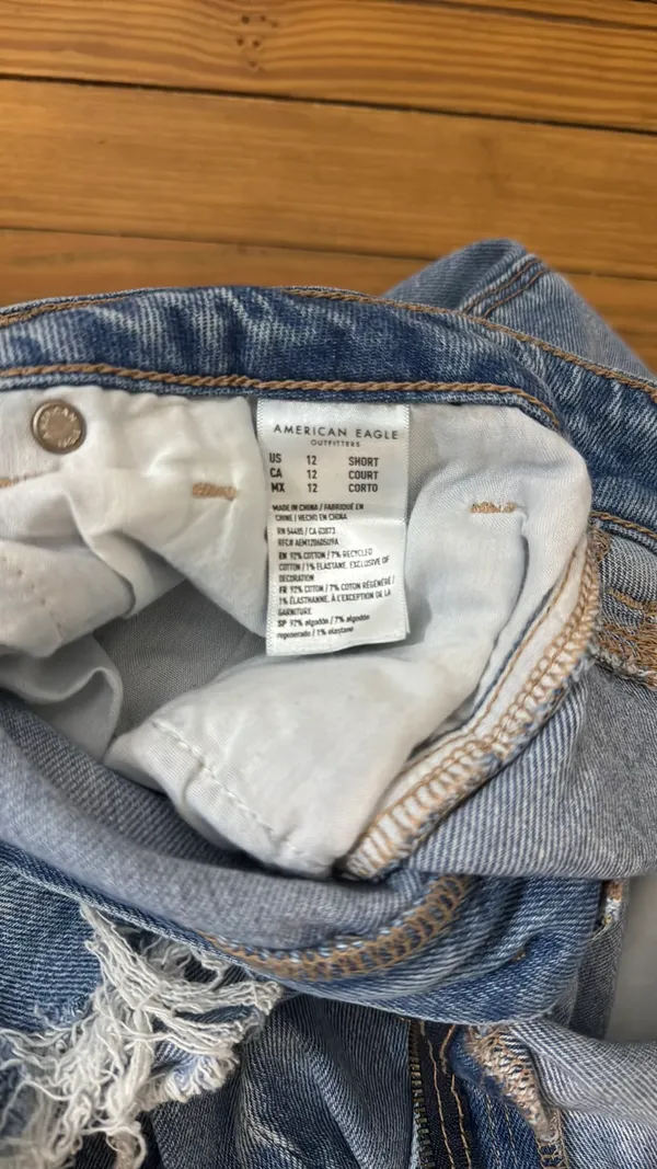 American Eagle Mom Jeans - Image 2