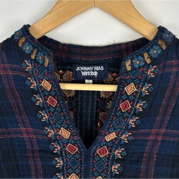 Johnny Was Workshop Vika Paris Effortless Blouse - Image 4