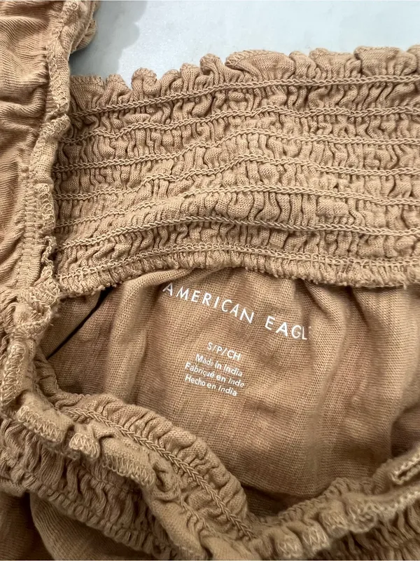 American Eagle Tan Eyelet Crop Top Size Small - Image 3