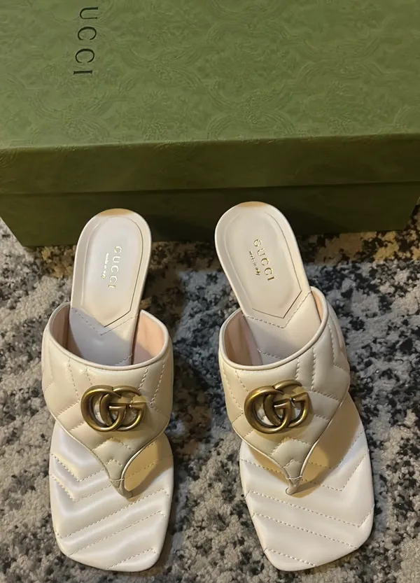 Double G Thong Sandal Mules size 38.5 White - Image 2