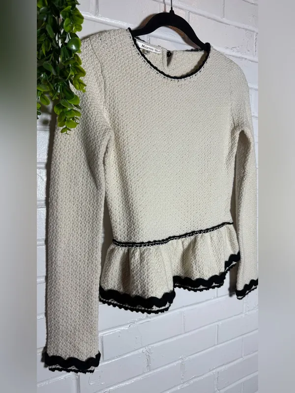 Morna Sweater Size Small Black - Image 4