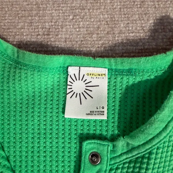 Offline by Aerie NWOT Green Oversized Long Sleeve Waffle Knit Henley Tunic - L - Image 8