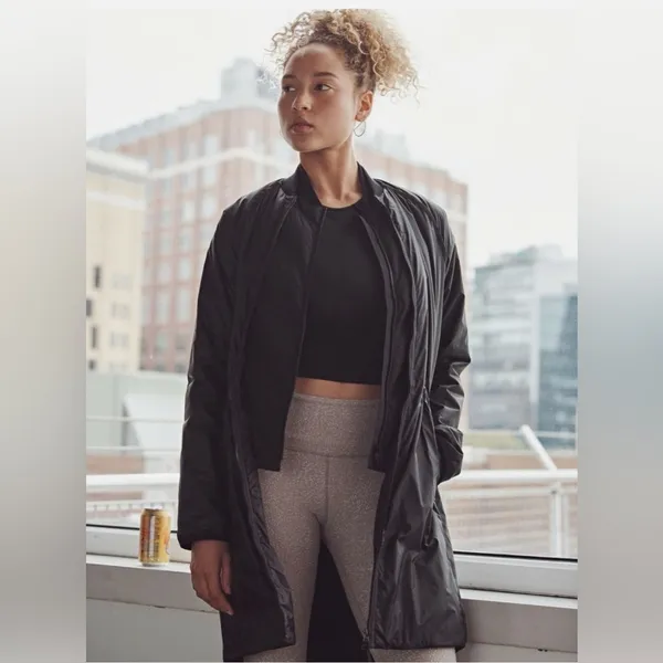 Athleta Summit Insulated Parka Coat in‎ Black Size Small - Image 9