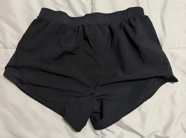 Under Armour Shorts Athletic Women’s - Image 2