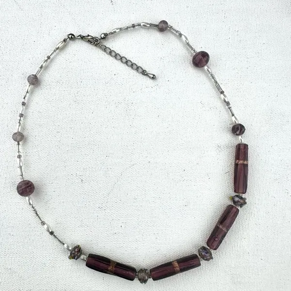 Purple faux pearl glass beaded necklace - Image 3