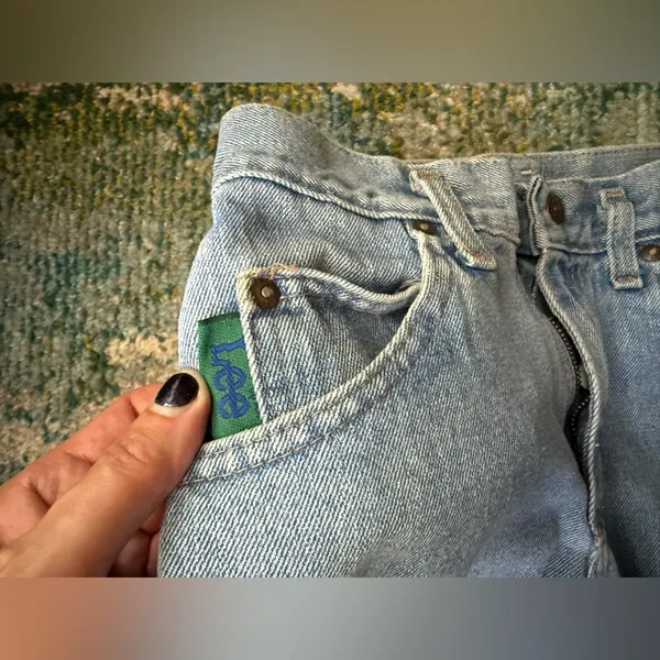 Vintage Ecolojeans by Lee long denim jean shorts, size 14 regular - Image 5