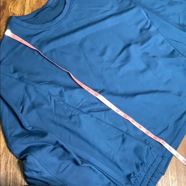 NWOT Fabletics Julie Dolman Sleeve Crew Sweatshirt - Image 7