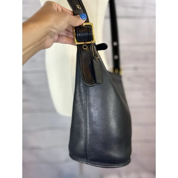 Vintage Coach Legacy Helen Duffle Bucket Bag 9953 Black Leather Shoulder Bag - Image 4