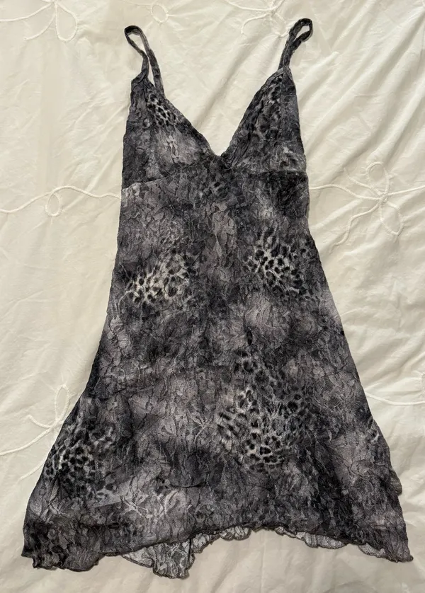 Pretty Little Thing Lace Dress - Image 2