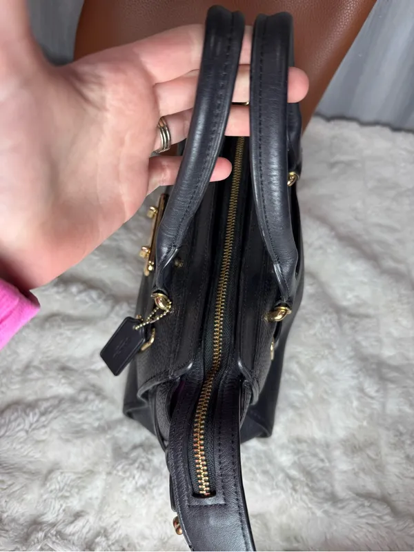 Coach Swagger Carryall Black Pebbled Leather - Image 7