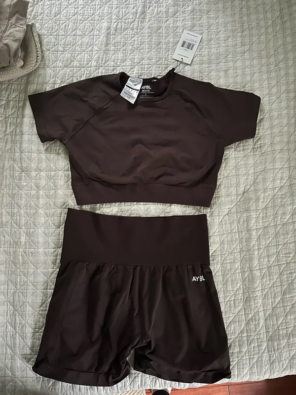 AYBL Seamless SET - Image 2