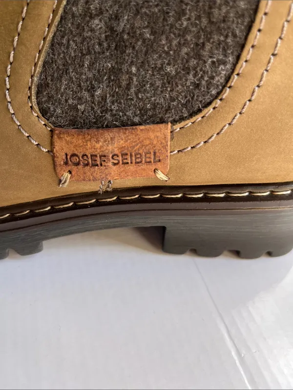 Josef Seibel Tan Chelsea Boots with Gray Panels - Image 2
