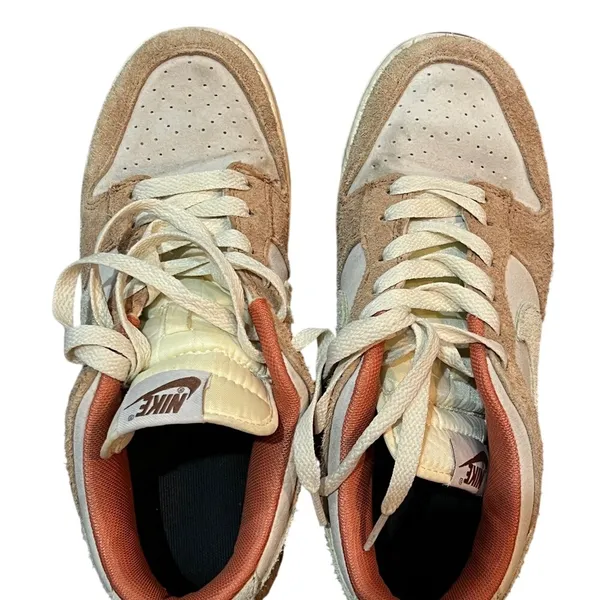 Nike Dunk Low Women's 8.5 Tan Cream Suede‎ Gum Sole FZ9428-600 - Image 2