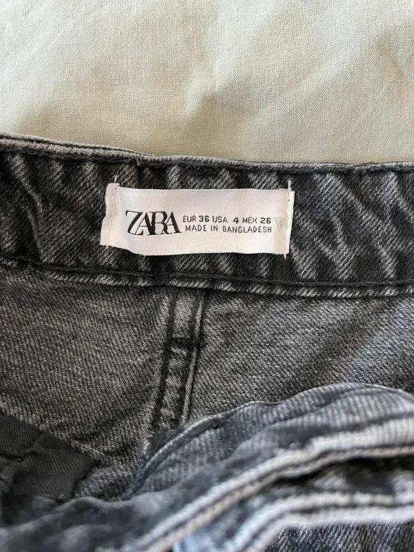 Zara Mom Fit Shorts - Image 3