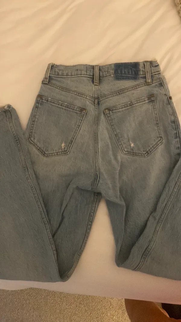 Jeans - Image 2