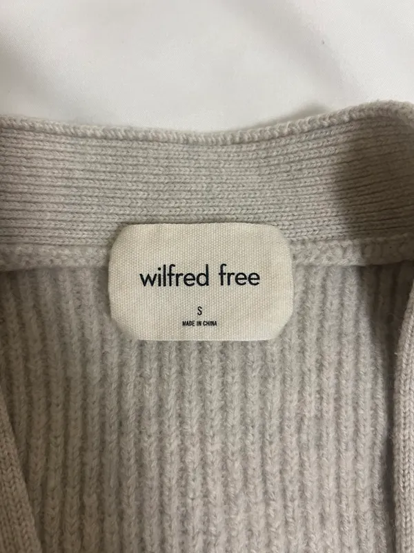 Aritzia Cardigan - Image 3