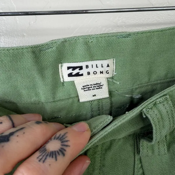 NEW Billabong Green Walk Along Relaxed Cargo Cotton Twill Comfy Pants Size 26 - Image 9