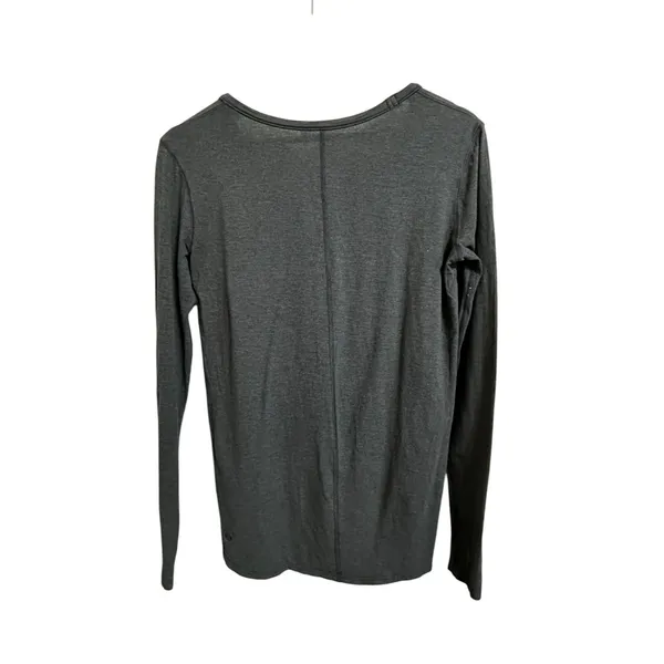 Lululemon‎ women's grey long sleeve scoop neck tee size 2 - Image 3