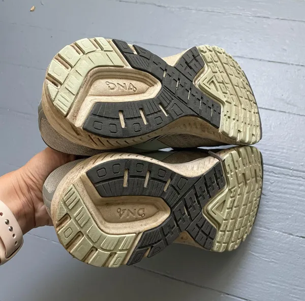 Brooks Ravenna 11 Running Sneakers - Image 6