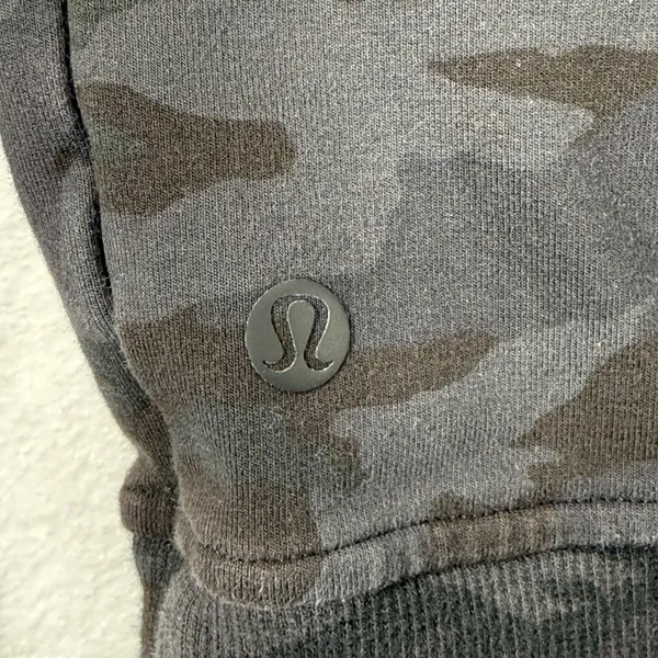 Lululemon Scuba Crew Incognito Camo Pullover Sweatshirt Athleisure Top Size 6‎ - Image 6