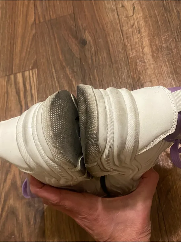 Womens Size 37 US 6.5 Fashion Sneakers Tennis Shoes White With Lavender Purple - Image 6