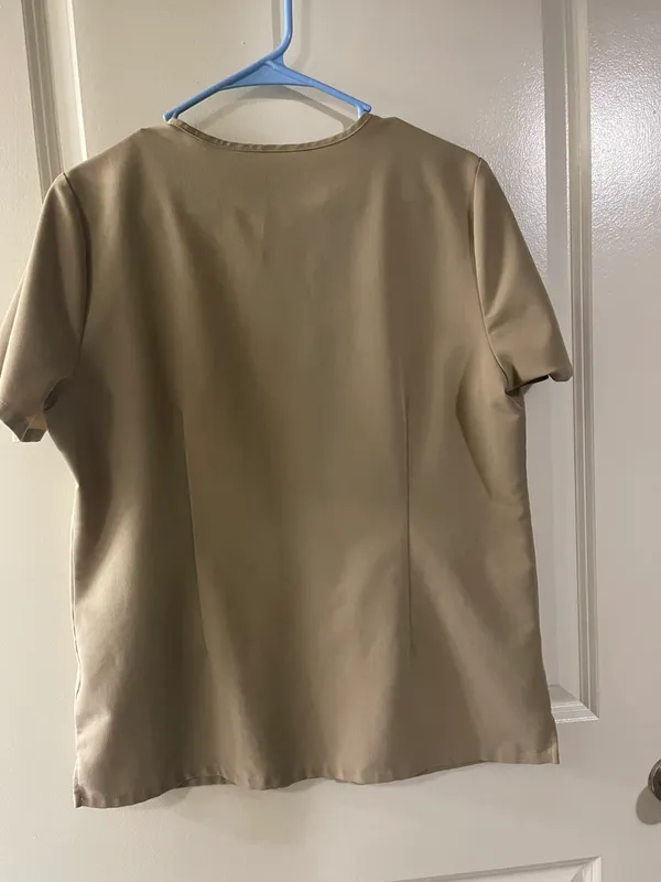 FIGS Scrub Top - Image 3