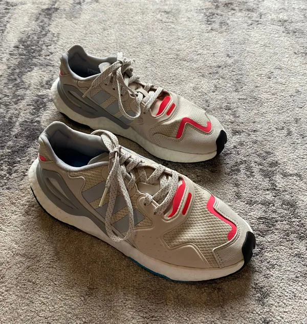 Adidas Tennis Shoes - Image 2