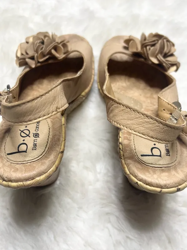b.o.c. Born Concepts Tan Floral Open Toe Slingback Cork Wedge Sandals Size 6 - Image 8