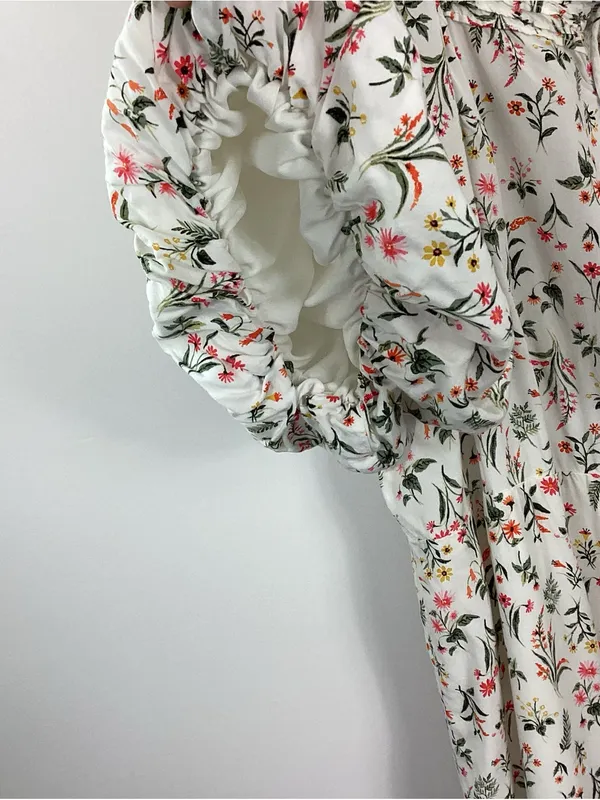 Old Navy Floral Smocked Back Puff Sleeve Size 3X - Image 6