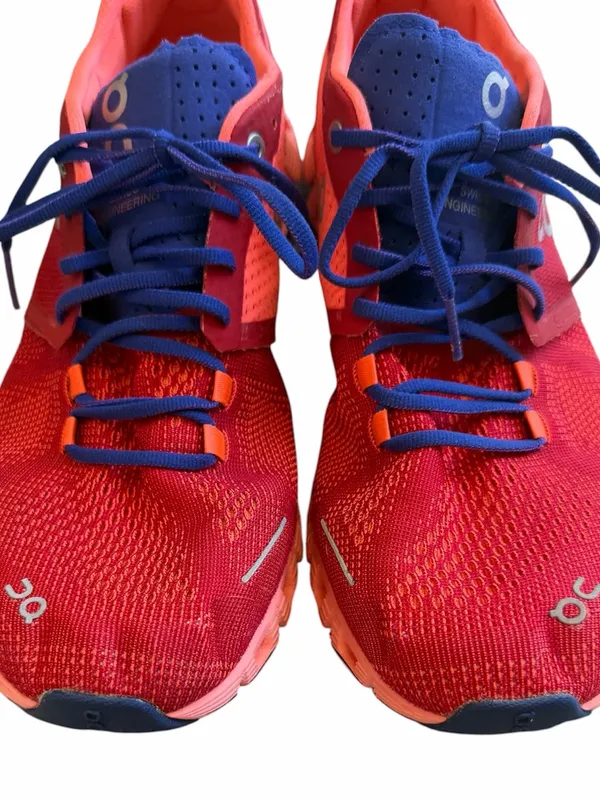 ON Running Women's Red and Blue Cloudflow Sneakers Size 10 - Image 4