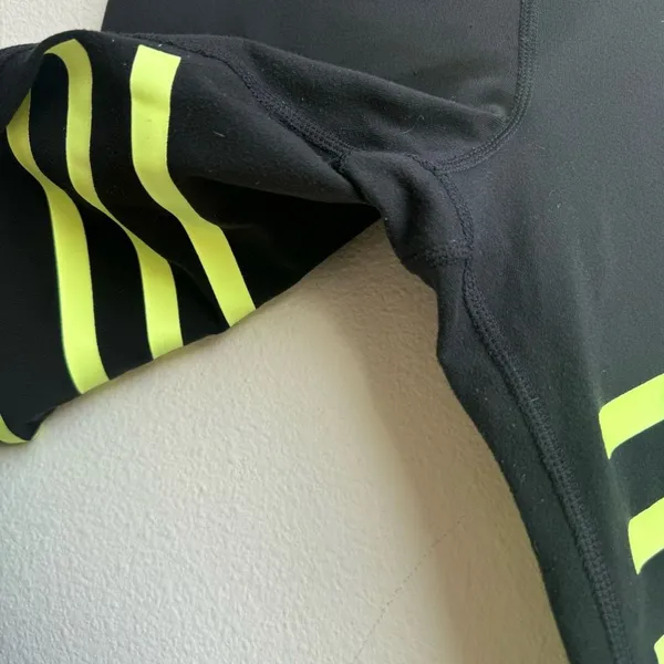 ALO Yoga Airbrush Glow In the Dark Stripe Bandage Legging Black Size Medium - Image 6