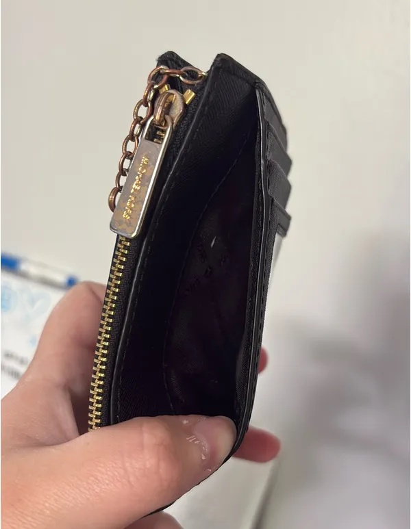 Michael Kors Wallet Wristlet - Image 4