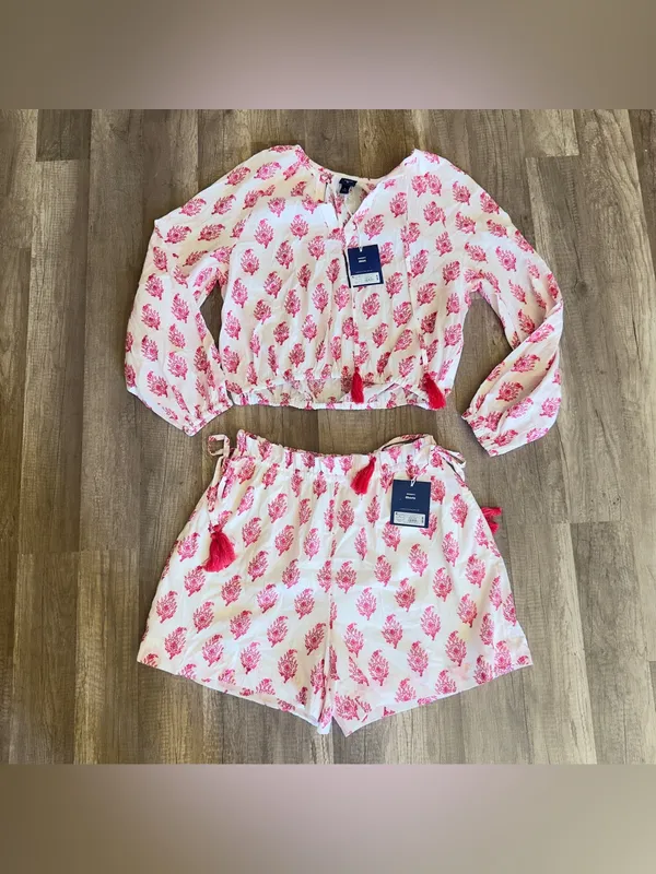 Roller Rabbit x Target Bouquet Side-Tie Beach set Pull-On Shorts & Top - Image 10