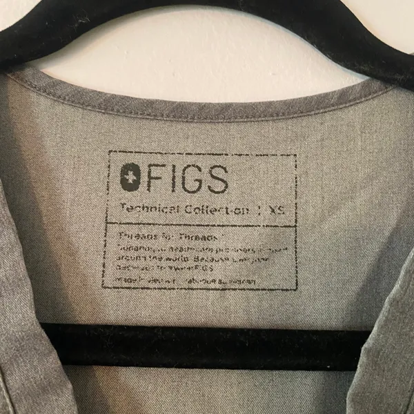 FIGS Graphite Gray Casma Scrub Top Uniform Nurse Doctor Women's size XS - Image 2
