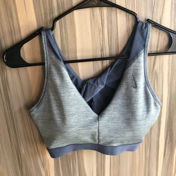 Nike sports bra blue in color size large blue Nike sports bra twist bra workout - Image 2