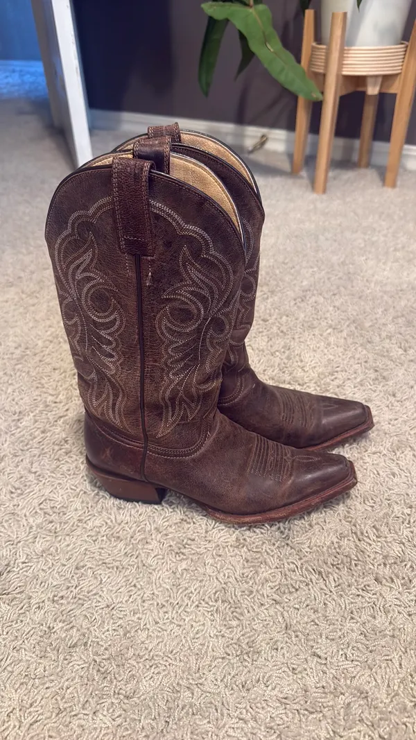 Shyanne Women’s Loretta Western Snip Toe Boots - Image 2