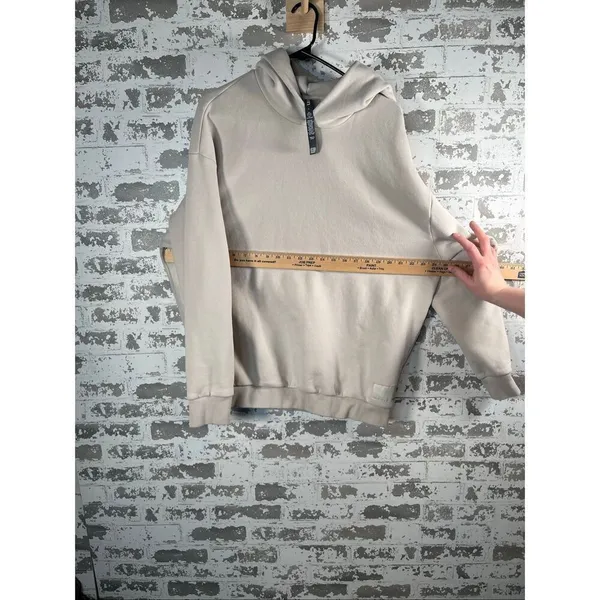 Vuori | women comfy hoodie - Image 5