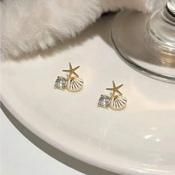 Starfish Shell Earrings Gold - Image 2