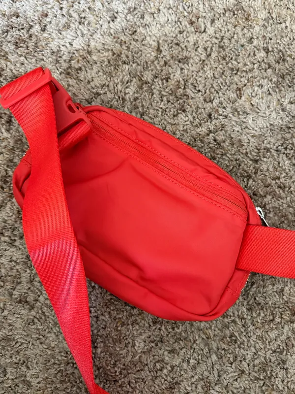 Lululemon Belt Bag - Image 3