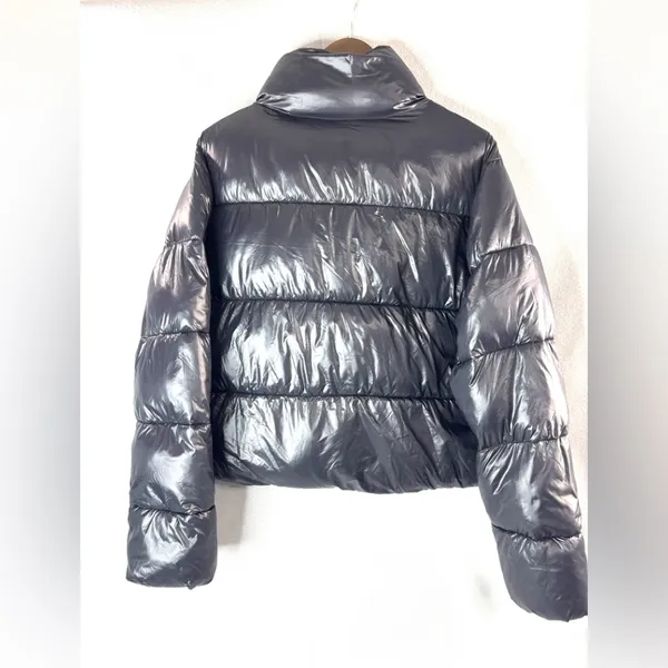 Old Navy M Metallic Dark Gray Puffer Jacket - Image 2