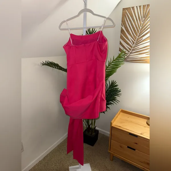ELLIATT Genova‎ Dress in Fuchsia - Image 7